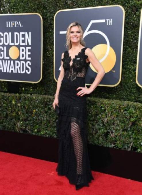 FOTOS: Famosas se visten de negro en los Golden Globes como protesta en Hollywood