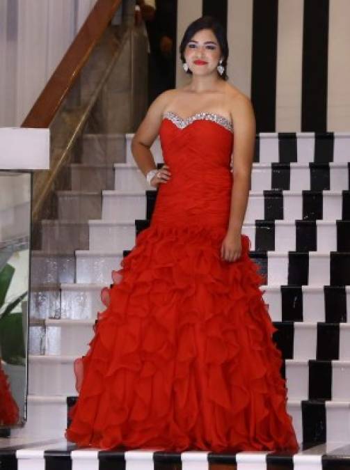 Prom 2017 de la Academia Los Pinares: Seniors que deslumbraron con su belleza y vestuario