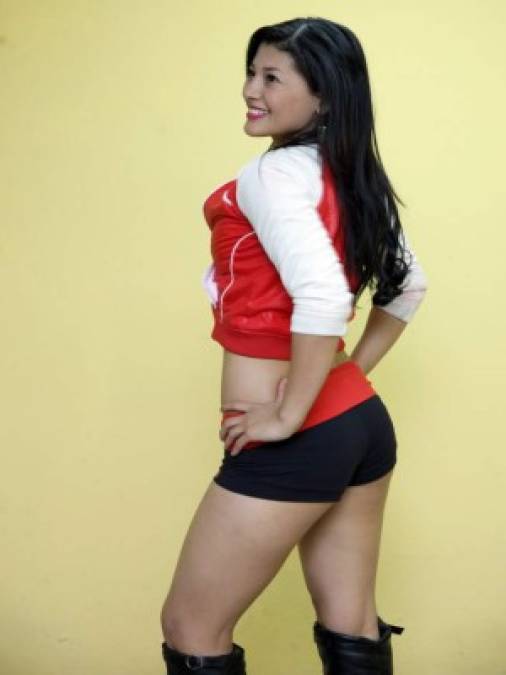 FOTOS: Milagro Flores, de bailarina a presentadora de TV; su antes y después