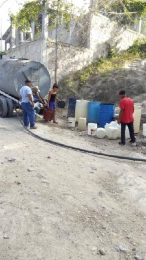 Municipios aledaños a la capital también padecen escasez de agua