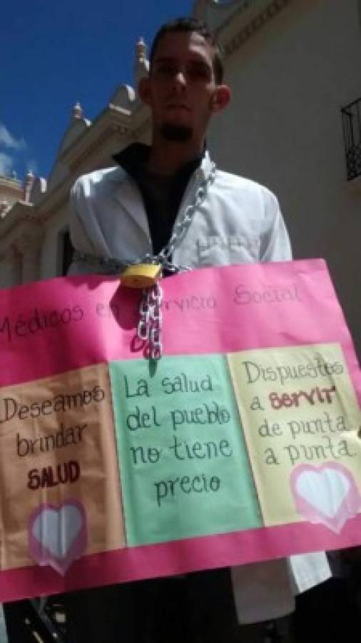 Estudiantes de Medicina protestan en la capital de Honduras