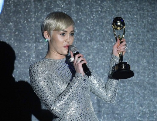 Miley, pese a tener catorce nominaciones, logró solo dos de ellas.