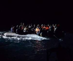 El martes, el viceministro del Interior, Nikos Toskas, había comunicado una 'fuerte bajada del número de migrantes llegados a las islas en los últimos tres días.