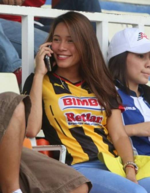 Belleza, colorio y pasión en el Estadio Nacional para el Olimpia vs Real España