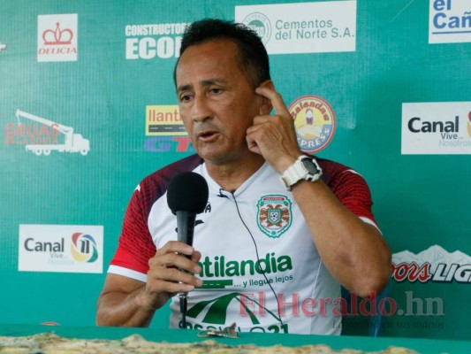 Jorge Pineda, asistente técnico de Marathón, dice que el equipo va por buen camino en el campeonato. Foto: EL HERALDO.