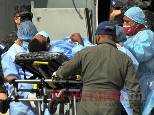 Así fue el traslado a Tegucigalpa de los heridos tras el voraz incendio en Guanaja