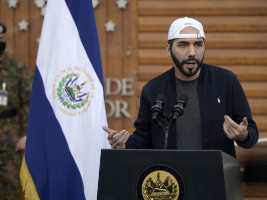 De acuerdo a Campos, el gobernante salvadoreño ha dado muestras de un comportamiento antidemocrático y anticonstitucional. Foto: AFP