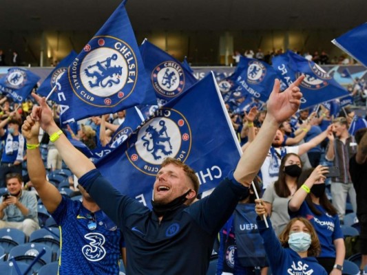 No se vio: La celebración del Chelsea y el desconsuelo del Manchester City