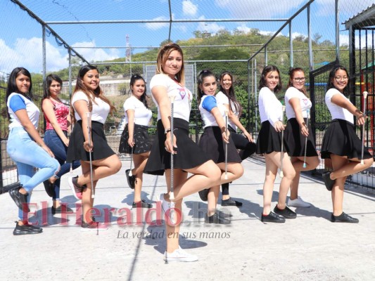 Las chicas del Instituto Tecnológico Cybernet School están preparadas para este 15 de septiembre. Fotos: Eduard Rodríguez/EL HERALDO.