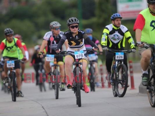 Este domingo se realizó la VIII Vuelta Ciclística de EL HERALDO donde los competidores disfrutaron del evento acompañados de sus amigos y familiares. Fotos: Emilio Flores, Alejandro Amador, Efrain Salgado, David Romero, Alex Pérez/ El Heraldo Honduras.