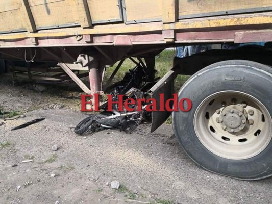 Las fuertes imágenes que dejó el accidente de tránsito en el bulevar FFAA de Honduras
