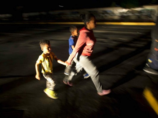 FOTOS: Tensión y caos por apagón en Venezuela, el más prolongado en su historia 