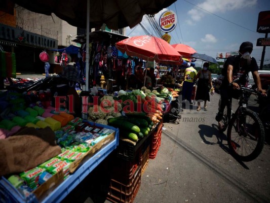 FOTOS: Mercado Zonal Belén reabre tras profunda desinfección