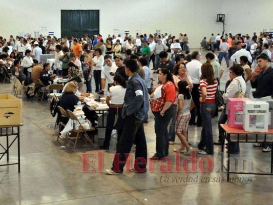 Los votos en el extranjero serán mínimos debido a que no se ha entregado el DNI a todos los enrolados. Foto: El Heraldo