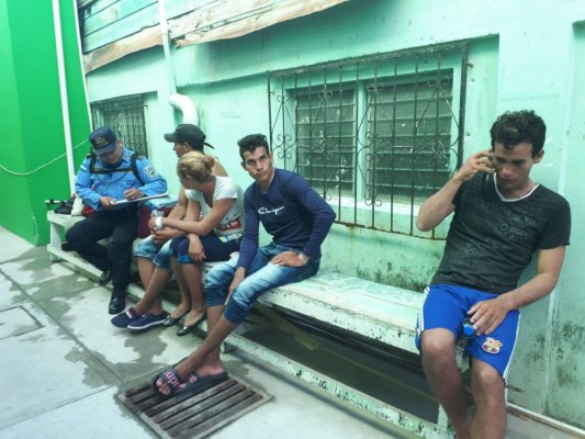 Los cubanos al momento de ser rescatados se mostraban animados y saludables, pese a estar algo deshidratados y haber pasado hambre.