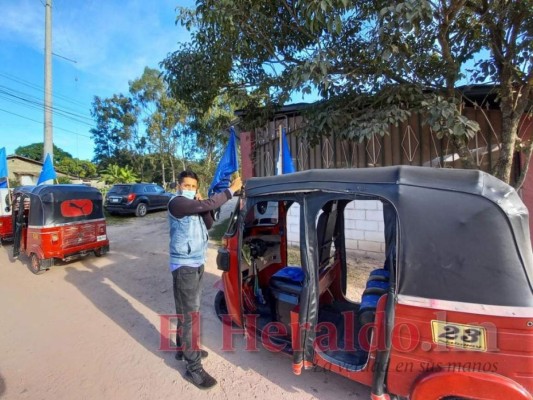 En vehículo, mototaxi o caballo: Así llegó a votar la gente en Santa Ana, Ojojona y Sabanagrande