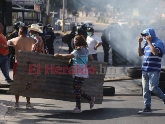 FOTOS: Capitalinos protestan para exigir el saco solidario ante crisis por Covid-19