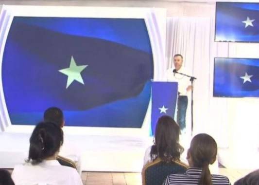 David Chávez, candidato a alcalde de la capital por el Partido Nacional, representó a los nacionalistas en la jornada de oración y pidió unas elecciones pacíficas.