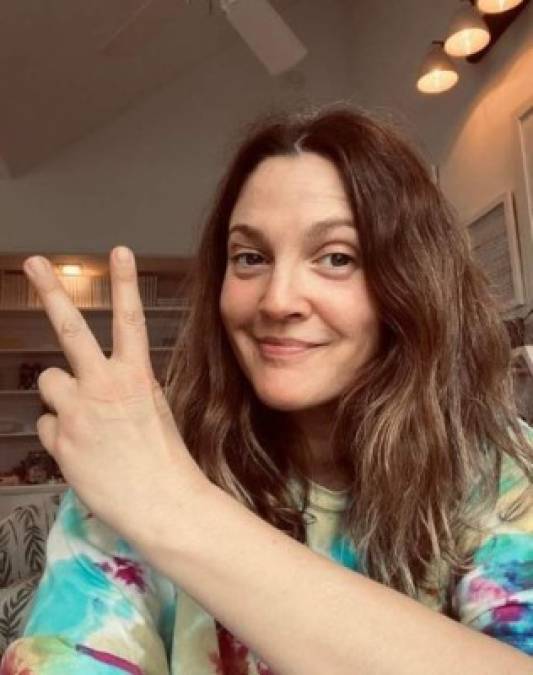 Drew Barrymore, la pelirroja 'Ángel de Charlie', con su cara lavada