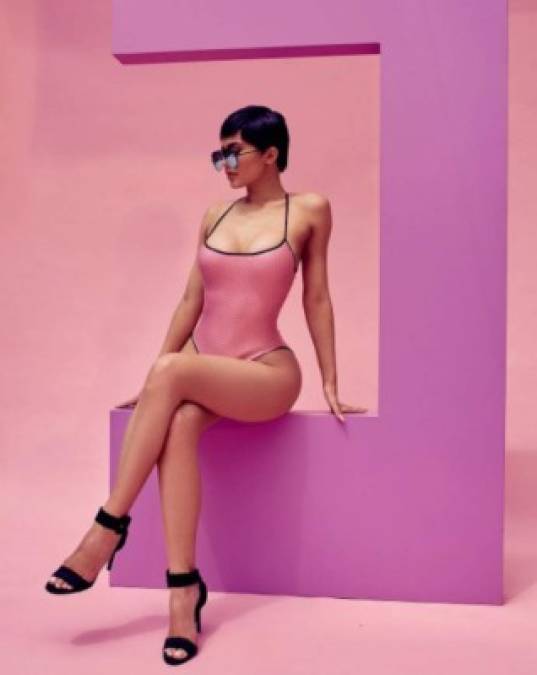 Fotos muestran que Kylie Jenner destronó a Kim Kardashian como la más sexi del clan