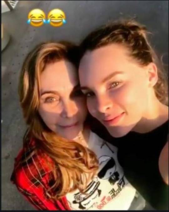 FOTOS: Belinda presume en redes sociales a su guapa y joven madre