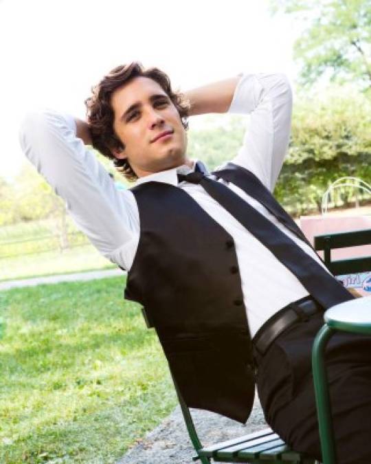 Diego Boneta y Renata Notni: ¿Qué se sabe sobre su noviazgo?