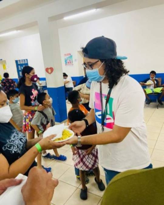 Deportistas, influencers y periodistas: Famosos hondureños recaudan ayudas para damnificados (FOTOS)