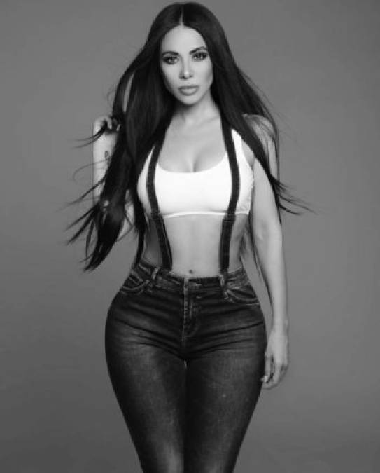 FOTOS: Jimena Sánchez cada vez se parece más a Kim Kardashian