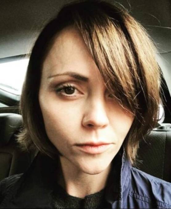 Así luce 30 años después Christina Ricci, la joven que interpretó a Merlina en Los locos Addams