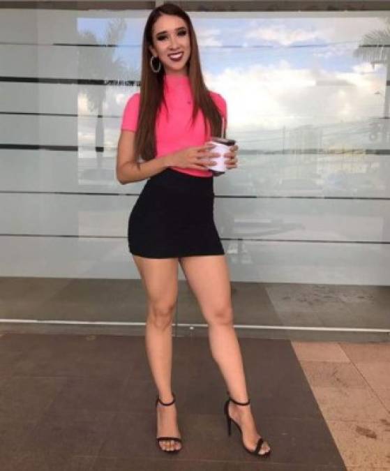 Daniela Servellón, la presentadora que cautiva con su cuerpo fitness