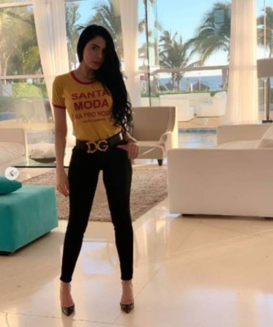 FOTOS: Doble de Emma Coronel, esposa de 'El Chapo', enamora en redes sociales