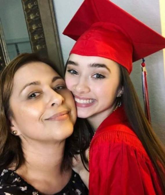 Talentosa y guapa como su madre: Así es Ali, hija de la periodista Neida Sandoval (FOTOS)