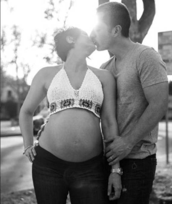 Las fotos más tiernas de Aislinn Derbez embarazada