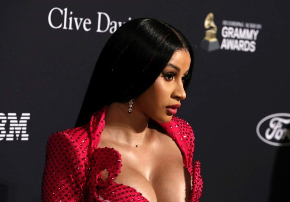 Cardi B llega a la gala previa a los Grammy Salute To Industry Icons en el Hotel Beverly Hilton el sábado 25 de enero de 2020, en Beverly Hills, California.