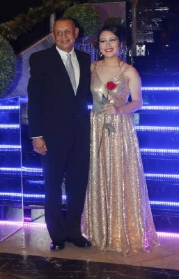 Prom generación 2019 de CEAD Christian School, una noche para recordar