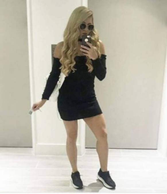 Rubia y fitness: la sexy transformación de la hondureña Debbie Bertrand