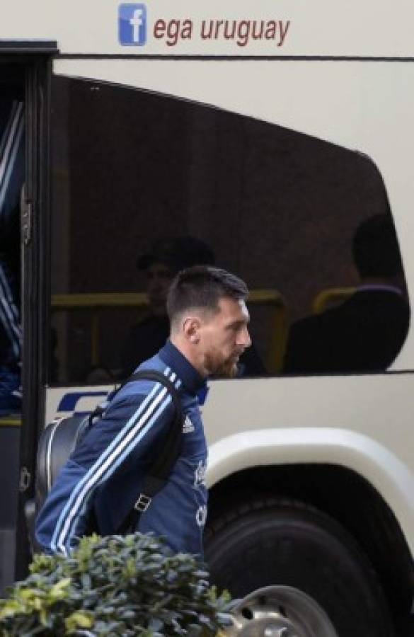 Leo Messi conmovido por niño uruguayo que burló la seguridad por conseguir su autógrafo