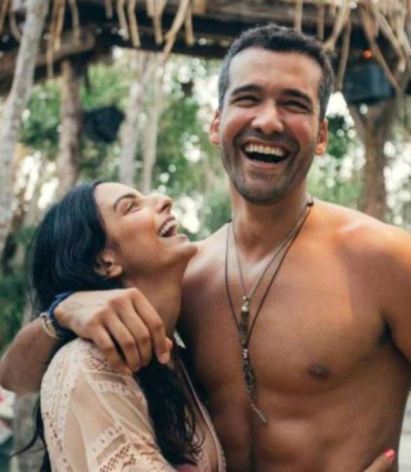 Filántropo, creador de contenido e influencer, así es Jonathan Kubben, el novio de Aislinn Derbez