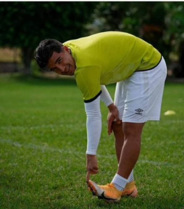 Michaell Chirinos, el jugador que no solo encanta a la afición con sus jugadas