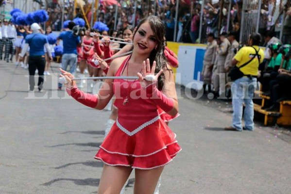 Honduras: Las palillonas más bellas de los desfiles patrios 2016