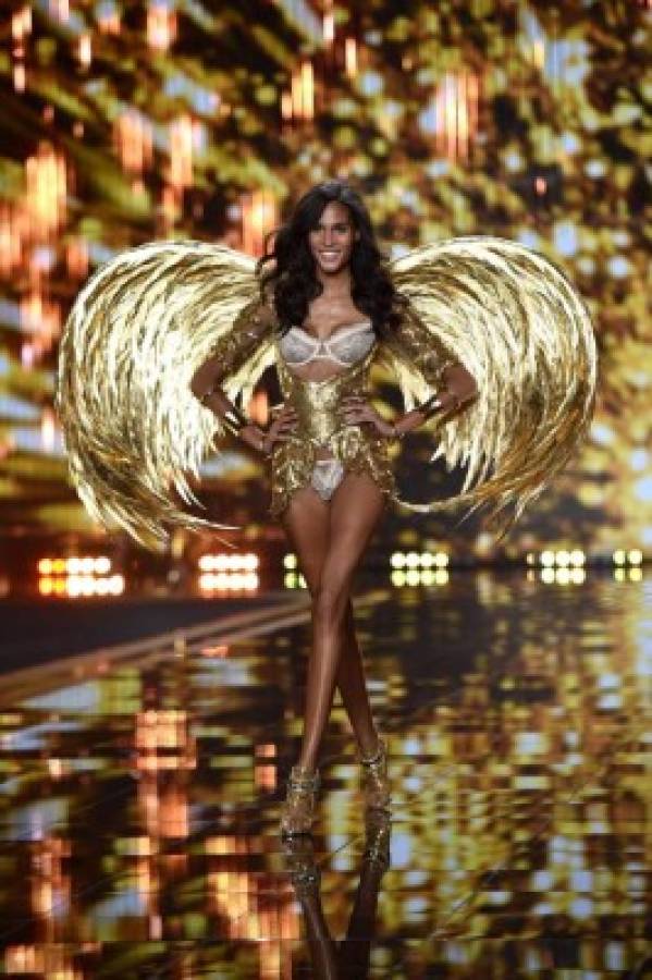 Ángeles de Victoria’s Secret posan su belleza en Londres