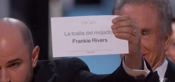 Error garrafal en los premios Oscar 2017 provoca avalancha de memes