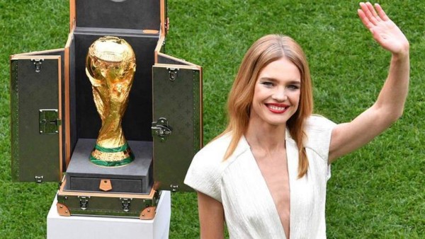 Natalia Vordianova, la guapa modelo que llevará al estadio la Copa del Mundo Rusia 2018