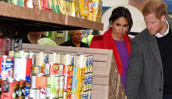 ¿Meghan Markle y el príncipe Harry de compras en un supermercado?