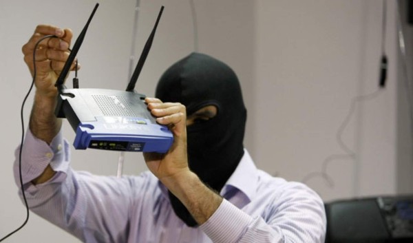 Los ladrones de wifi menos experimentados suelen pasar por alto un detalle. Que sus equipos aparezcan reflejados en el listado del propietario de la señal en el equipo de su hogar. (Foto: Internet/ El Heraldo Honduras, Noticias de Honduras)