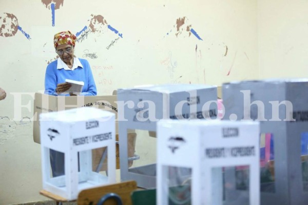Las curiosidades durante las elecciones primarias en Honduras en fotos