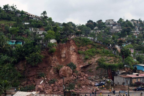FOTOS: Lluvias causan derrumbes en la capital de Honduras