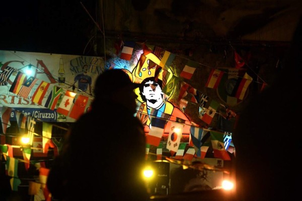Entre homenajes y escándalo por violación, se cumple un año de la muerte de Maradona (FOTOS)