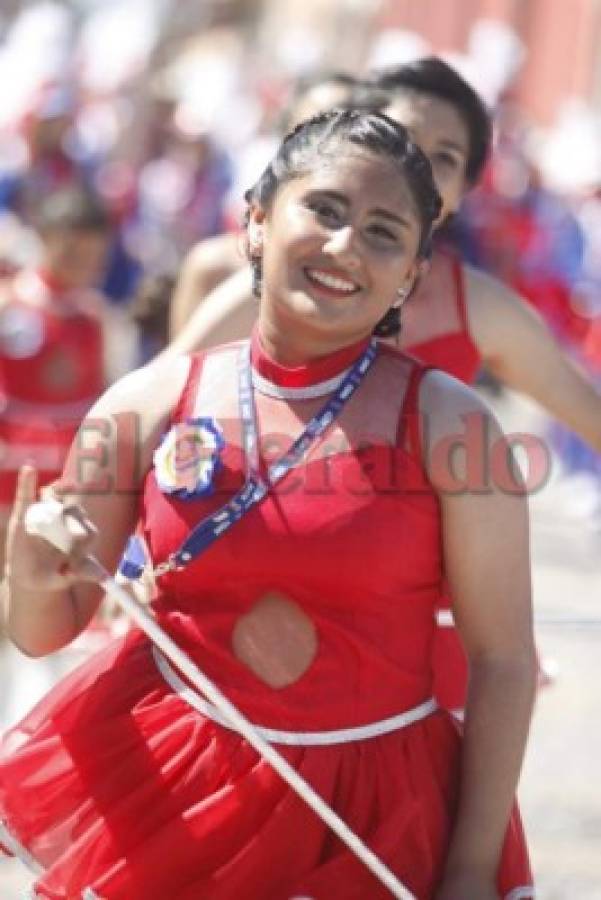 Comayagua se suma a las Fiestas Patrias con colorido desfile de centros educativos