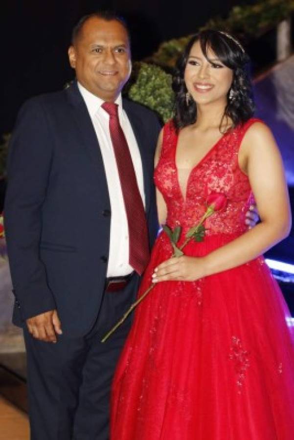 Prom generación 2019 de CEAD Christian School, una noche para recordar